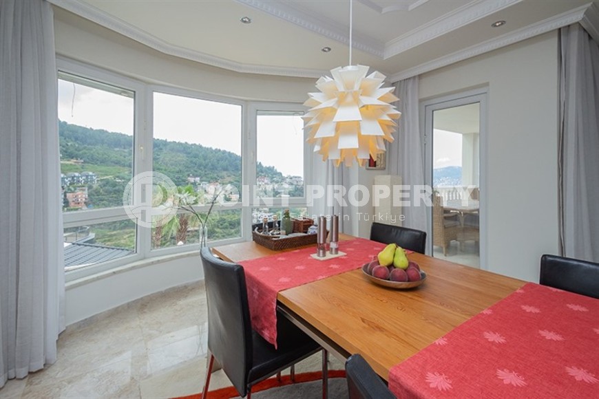 Three-storey villa with panoramic views of the sea and Mount Kale, in the prestigious area of Alanya - Bektas-id-7019-photo-5