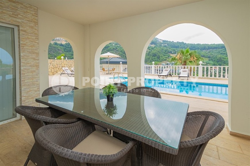 Three-storey villa with panoramic views of the sea and Mount Kale, in the prestigious area of Alanya - Bektas-id-7019-photo-22