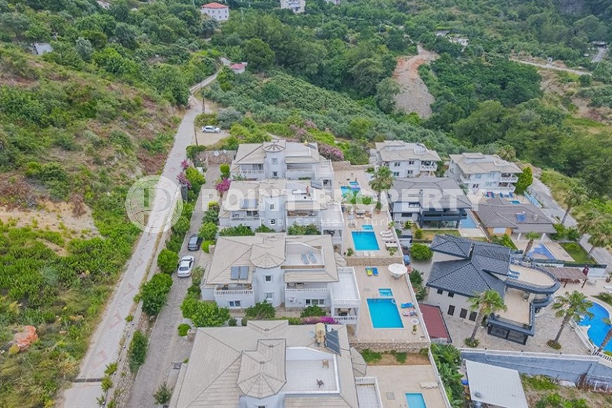 Three-storey villa with panoramic views of the sea and Mount Kale, in the prestigious area of Alanya - Bektas-id-7019-photo-34