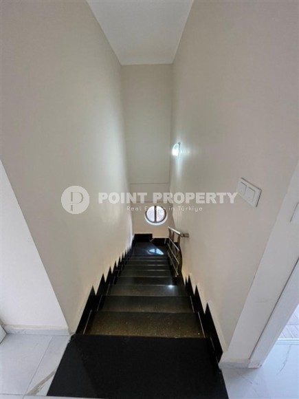 Меблированная двухуровневая квартира с видом на горы, на 5-м этаже с мансардой в резиденции 2022 года постройки-id-7022-фото-7