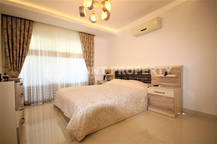 Двухуровневая квартира 3+1, общей площадью 180 м2, в современном жилом комплексе в центре Аланьи-id-7033-фото-3