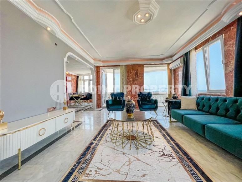 Панорамная двухуровневая квартира с джакузи на террасе с видом на море, в центре района Махмутлар-id-7034-фото-3