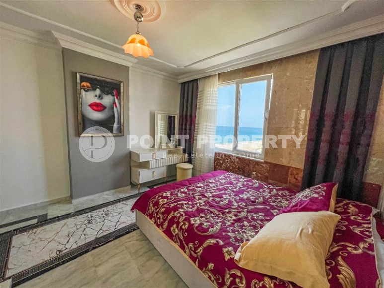 Панорамная двухуровневая квартира с джакузи на террасе с видом на море, в центре района Махмутлар-id-7034-фото-13