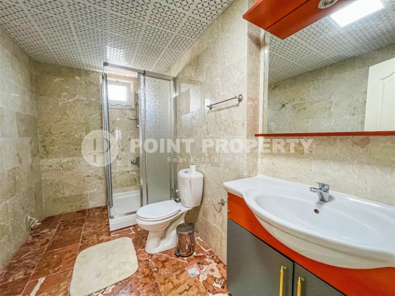 Панорамная двухуровневая квартира с джакузи на террасе с видом на море, в центре района Махмутлар-id-7034-фото-18