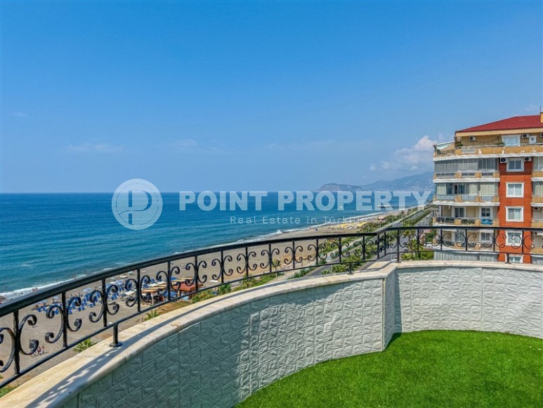 Панорамная двухуровневая квартира с джакузи на террасе с видом на море, в центре района Махмутлар-id-7034-фото-22