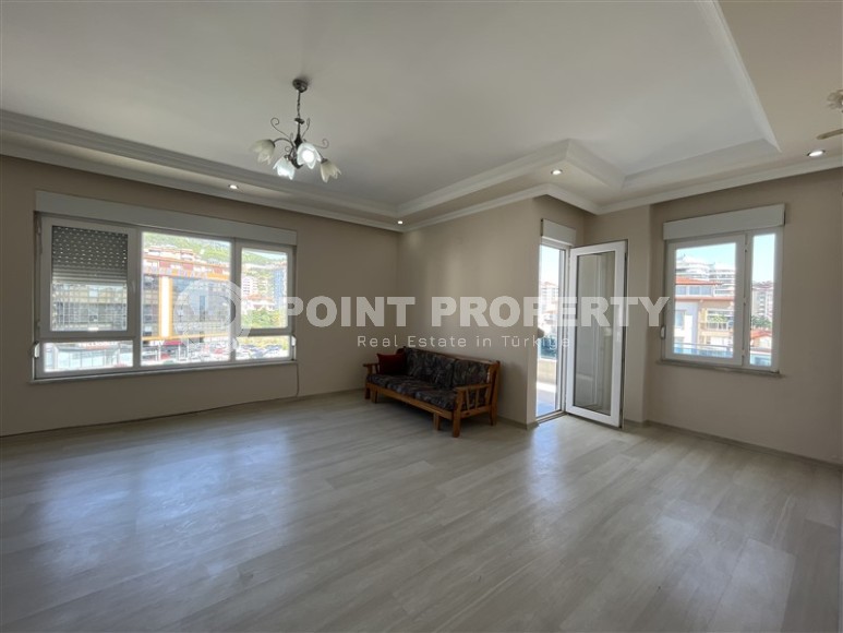 Просторная квартира 3+1, общей площадью 150 м2, на 3-м этаже в резиденции 2014 года постройки-id-7035-фото-2