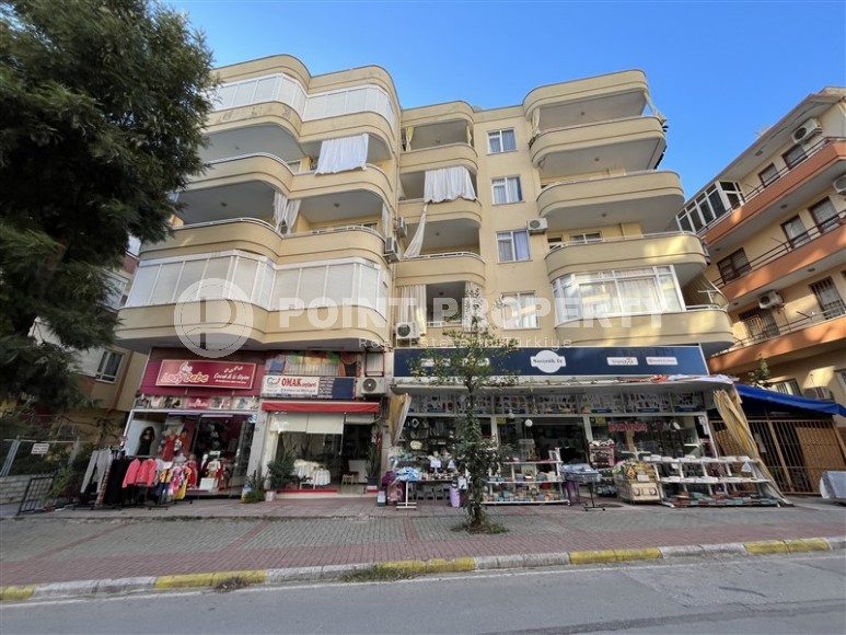 Апартаменты с тремя спальными комнатами и отдельной кухней, на 3-м этаже в доме 2007 года постройки-id-7037-фото-14