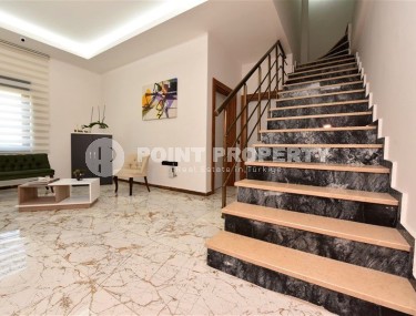 Commercial premises on the 6th floor with an attic, in a modern business center built in 2022-id-7040-photo-3