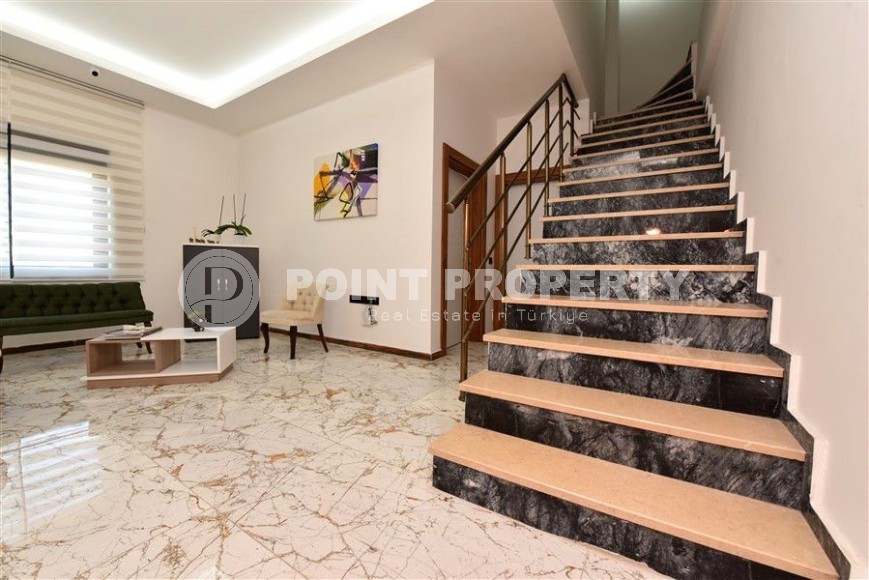 Commercial premises on the 6th floor with an attic, in a modern business center built in 2022-id-7040-photo-3