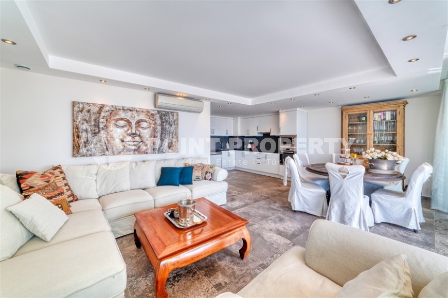 Stylish apartment with modern design 1300 meters from the sea, in a quiet area of Alanya - Cikcilli-id-7041-photo-2