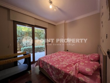 Cozy apartment 2+1, total area 110 m2, first line from the sea, in the center of Alanya-id-7044-photo-5
