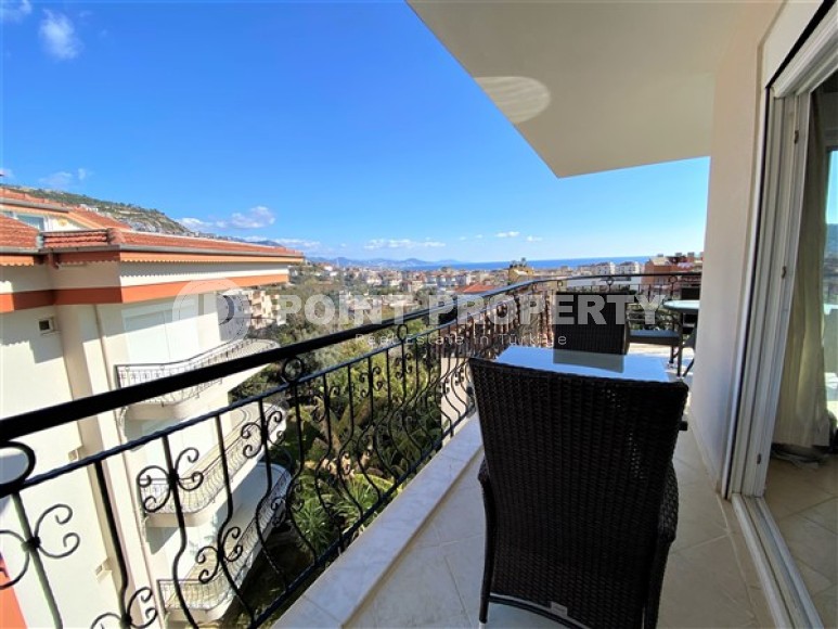 Panoramic duplex apartment with sea and mountain views, on the 3rd floor with attic in the center of Alanya-id-7051-photo-9
