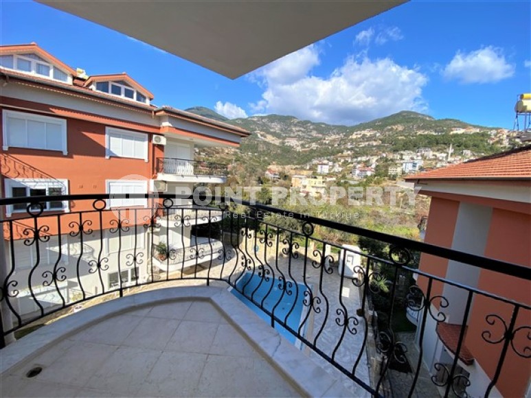 Panoramic duplex apartment with sea and mountain views, on the 3rd floor with attic in the center of Alanya-id-7051-photo-10