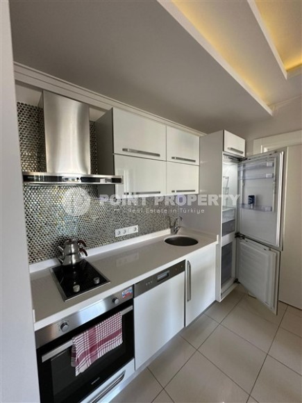 Comfortable 1+1 apartment 100 meters from the sea, in the center of the prestigious area of Alanya - Kestel-id-7053-photo-5