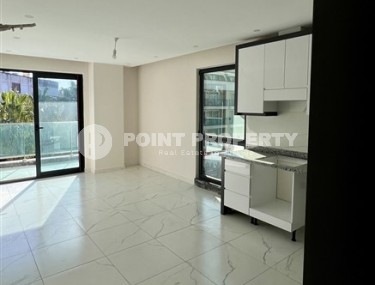 Новая квартира с чистовой отделкой в 150 метрах от моря, в центре Аланьи-id-7054-фото-2