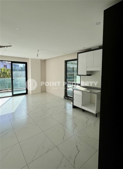 Новая квартира с чистовой отделкой в 150 метрах от моря, в центре Аланьи-id-7054-фото-2