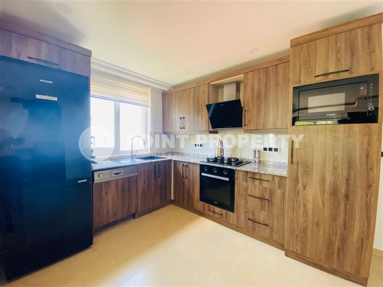 Панорамная квартира с видом на море и горы в резиденции 2011 года постройки, в престижном районе Аланьи - Бекташ-id-7055-фото-4