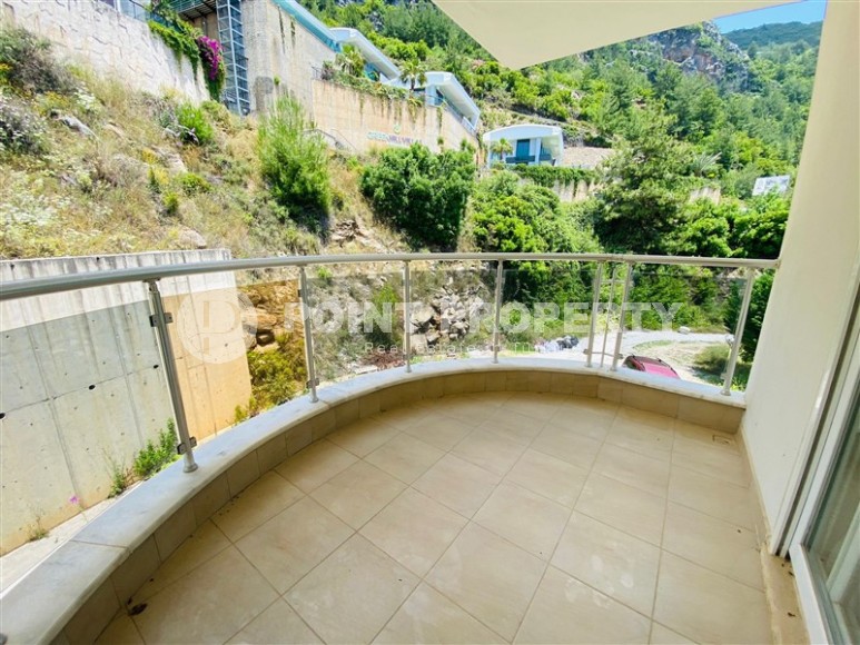 Панорамная квартира с видом на море и горы в резиденции 2011 года постройки, в престижном районе Аланьи - Бекташ-id-7055-фото-13