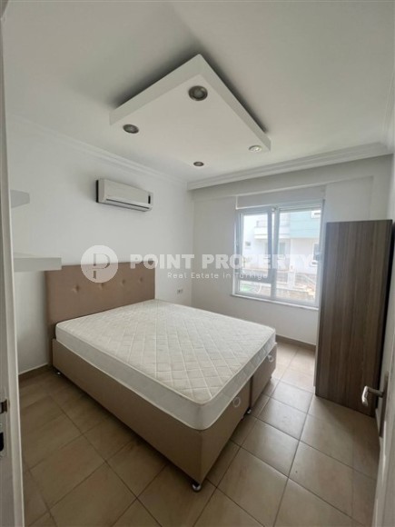 Spacious, bright apartment with furniture and household appliances, 1200 meters from the sea, in the center of Alanya-id-7059-photo-4