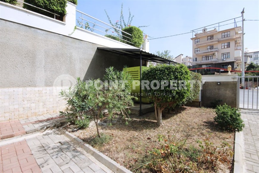 Spacious, bright apartment with furniture and household appliances, 1200 meters from the sea, in the center of Alanya-id-7059-photo-16