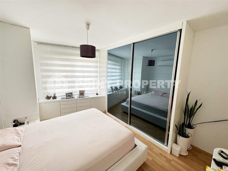 Modern apartment with comfortable furniture and all necessary appliances, one and a half kilometers from the sea, in the center of Alanya-id-7062-photo-5