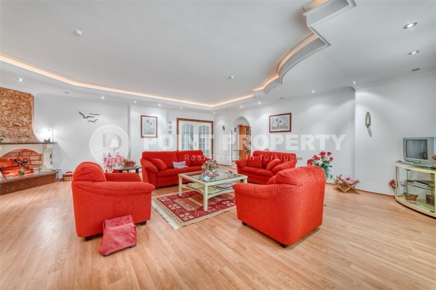 Светлая, уютная квартира с роскошной локацией на первой линии от моря, в центре современного района Аланьи - Нижняя Оба-id-7063-фото-2