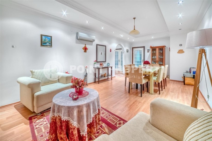 Светлая, уютная квартира с роскошной локацией на первой линии от моря, в центре современного района Аланьи - Нижняя Оба-id-7063-фото-7