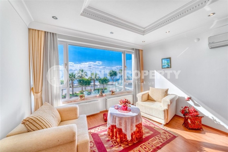 Светлая, уютная квартира с роскошной локацией на первой линии от моря, в центре современного района Аланьи - Нижняя Оба-id-7063-фото-10