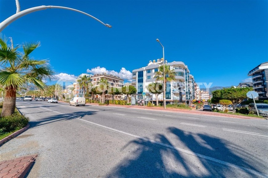 Светлая, уютная квартира с роскошной локацией на первой линии от моря, в центре современного района Аланьи - Нижняя Оба-id-7063-фото-26