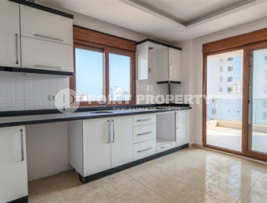 Six-room penthouse, 240m² with mountain views in a complex with swimming pool in Cikcilli, Alanya-id-1552-photo-2