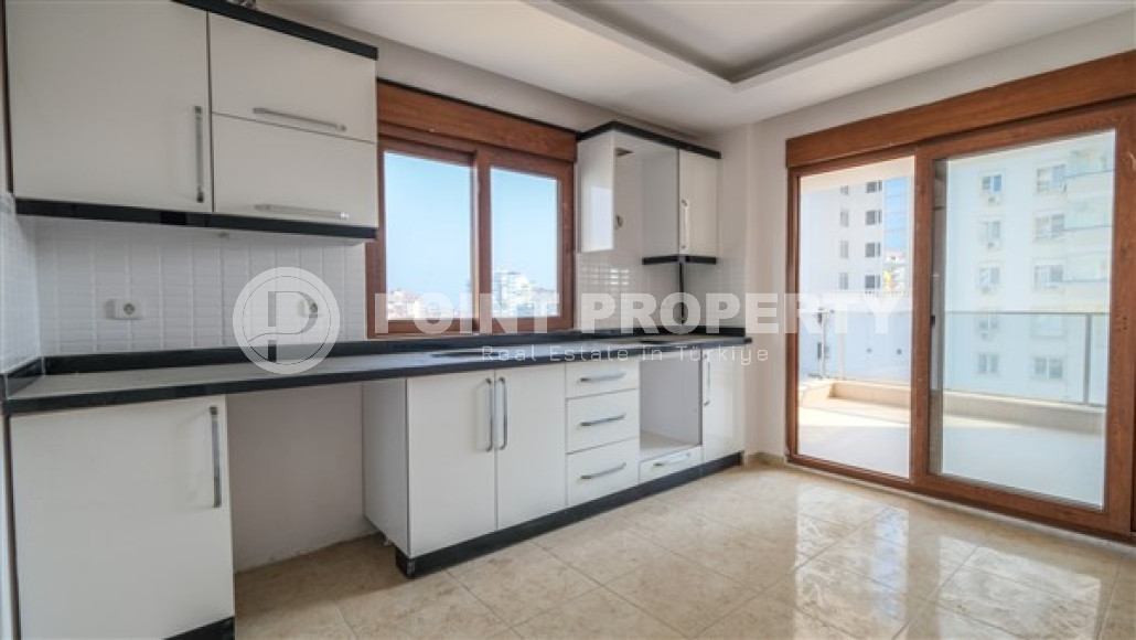 Six-room penthouse, 240m² with mountain views in a complex with swimming pool in Cikcilli, Alanya-id-1552-photo-2