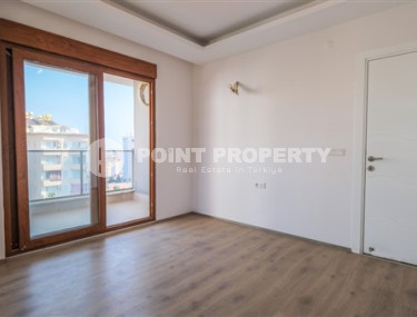 Six-room penthouse, 240m² with mountain views in a complex with swimming pool in Cikcilli, Alanya-id-1552-photo-5