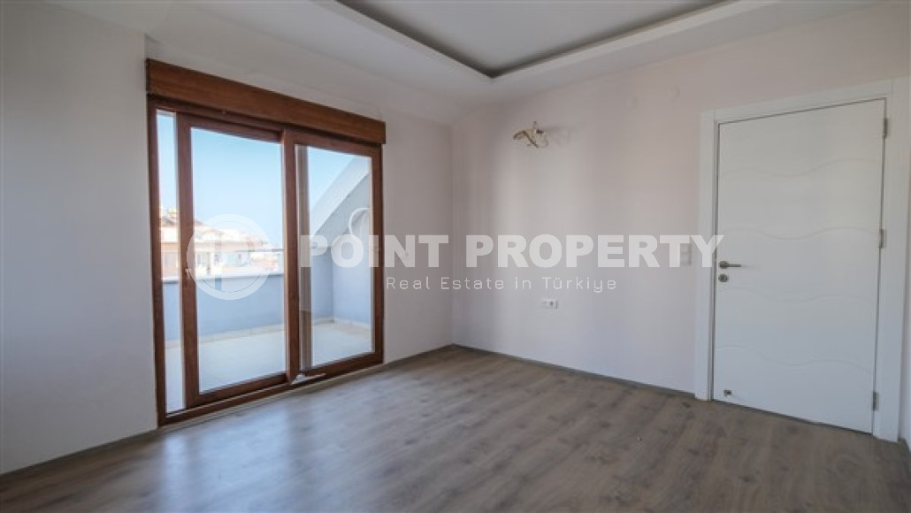 Six-room penthouse, 240m² with mountain views in a complex with swimming pool in Cikcilli, Alanya-id-1552-photo-16