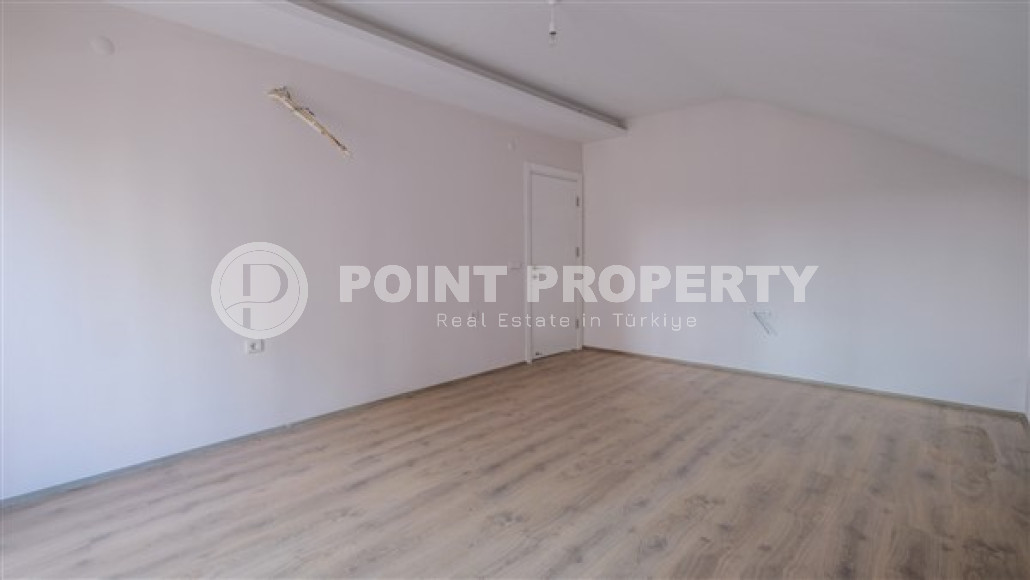 Six-room penthouse, 240m² with mountain views in a complex with swimming pool in Cikcilli, Alanya-id-1552-photo-19