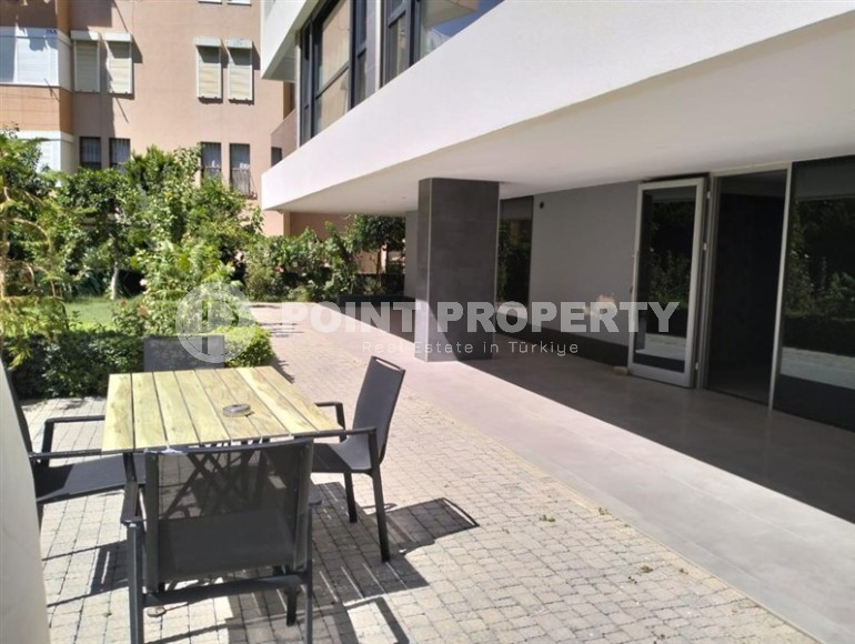 Comfortable modern apartment with two bedrooms and a separate kitchen, 100 meters from the luxurious sandy beach-id-7080-photo-17