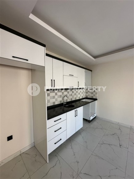 Bright new apartment with fine finishing, on the 4th floor in a residential complex built in 2023-id-7081-photo-2