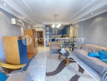 Благоустроенная квартира с мебелью и бытовой техникой в 850 метрах от моря, в центре Аланьи-id-7082-фото-4