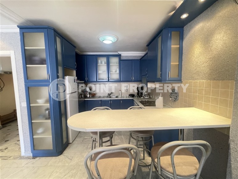 Благоустроенная квартира с мебелью и бытовой техникой в 850 метрах от моря, в центре Аланьи-id-7082-фото-5