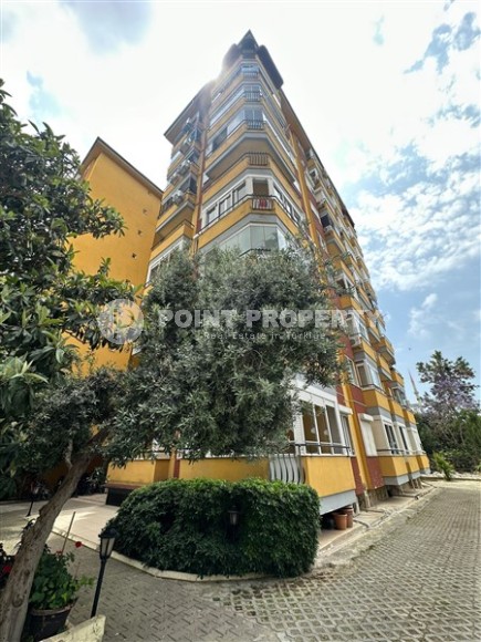 Благоустроенная квартира с мебелью и бытовой техникой в 850 метрах от моря, в центре Аланьи-id-7082-фото-14