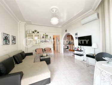 Bright, cozy apartment with a spacious glazed balcony, 30 meters from the beach, in the center of Mahmutlar-id-7083-photo-2