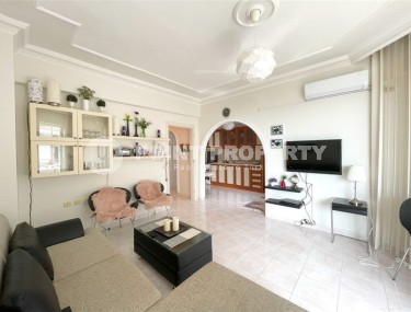 Bright, cozy apartment with a spacious glazed balcony, 30 meters from the beach, in the center of Mahmutlar-id-7083-photo-3