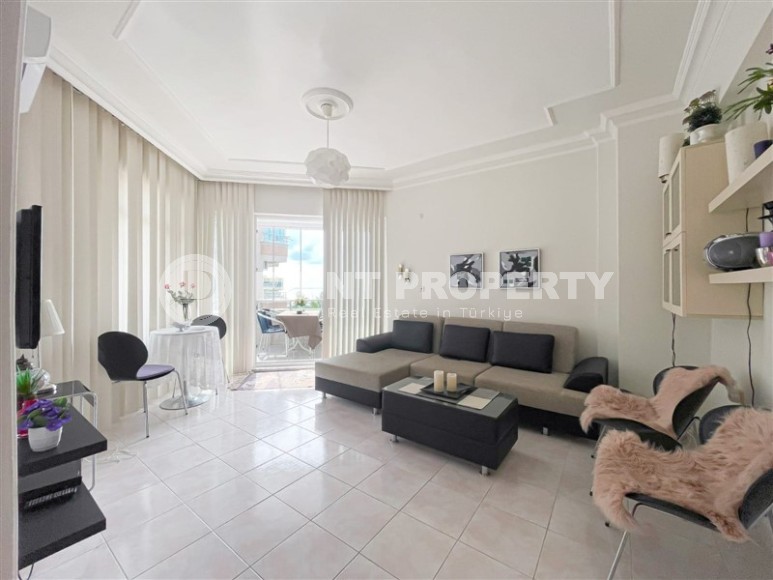 Bright, cozy apartment with a spacious glazed balcony, 30 meters from the beach, in the center of Mahmutlar-id-7083-photo-6