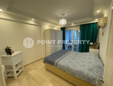 Благоустроенная квартира с мебелью и бытовой техникой в 600 метрах от моря, в центре района Тосмур-id-7092-фото-3