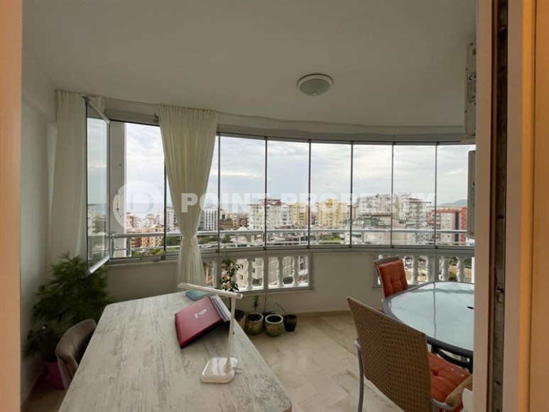 Благоустроенная квартира с мебелью и бытовой техникой в 600 метрах от моря, в центре района Тосмур-id-7092-фото-7