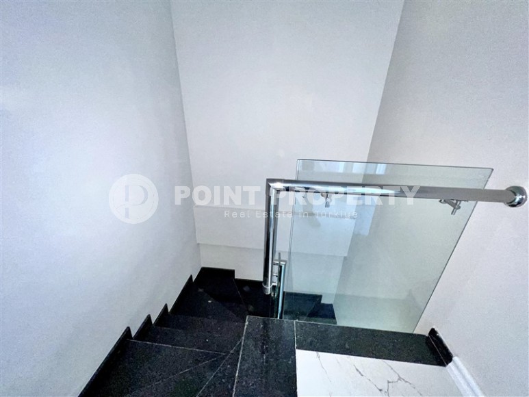 Панорамная двухуровневая квартира на первой линии от моря, в центре престижного района Аланьи - Кестель-id-7093-фото-10