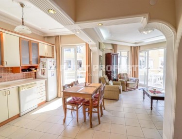 Уютная меблированная квартира с видом на море, в центре популярного района Аланьи - Махмутлар-id-7098-фото-3