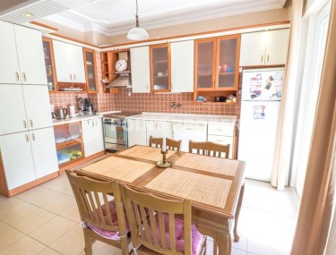 Уютная меблированная квартира с видом на море, в центре популярного района Аланьи - Махмутлар-id-7098-фото-4