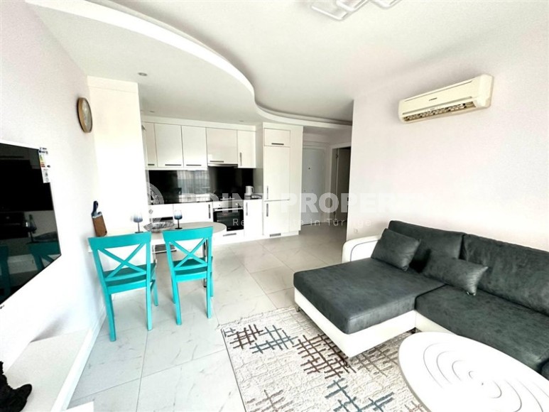 Компактная квартира с мебелью и бытовой техникой, в 700 метрах от моря, в центре Аланьи-id-7105-фото-3