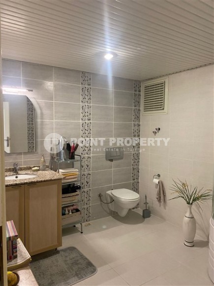 Large two-level apartment 2+1, with a total area of 200 m2, on the 5th floor with an attic, in the center of Oba district-id-7120-photo-8