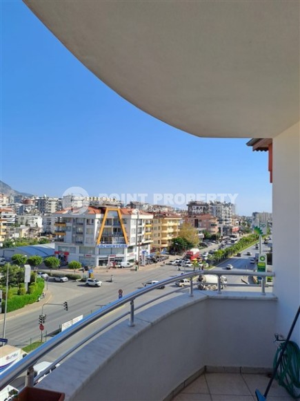 Large two-level apartment 2+1, with a total area of 200 m2, on the 5th floor with an attic, in the center of Oba district-id-7120-photo-15